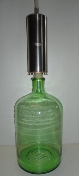 Fließrichtung (Rändelmuttern unten)